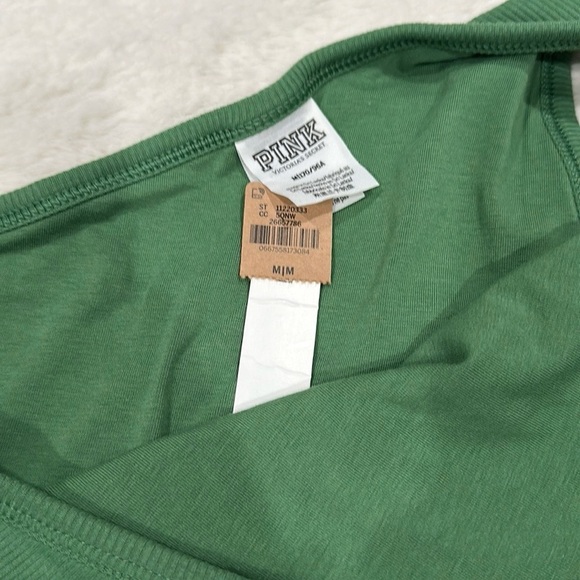 NWT VS PINK One Shoulder Ribbed Tank Top Shelf Bra Green size M - Picture 2 of 4